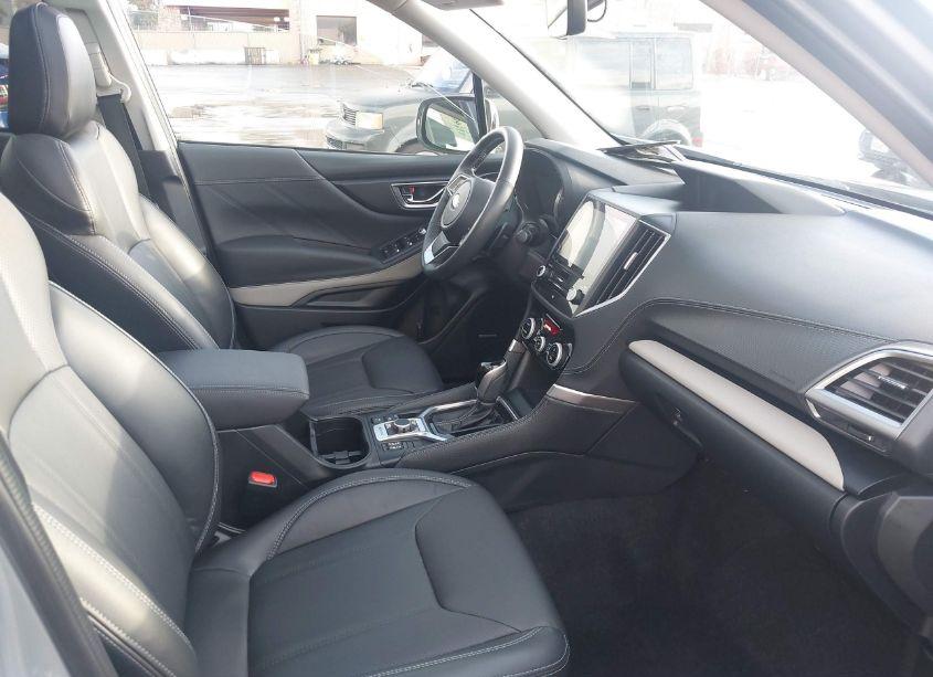 Photo 5 of 2022 Subaru Forester LIMITED (VIN JF2SKAPC5NH431081)