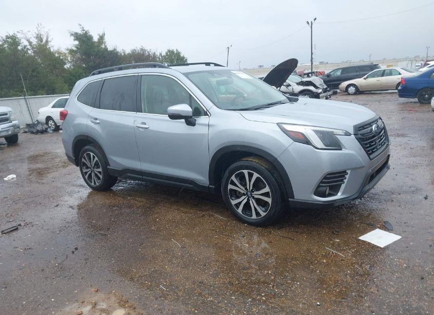 2023 Subaru Forester LIMITED (VIN JF2SKAPC5PH516568) main photo