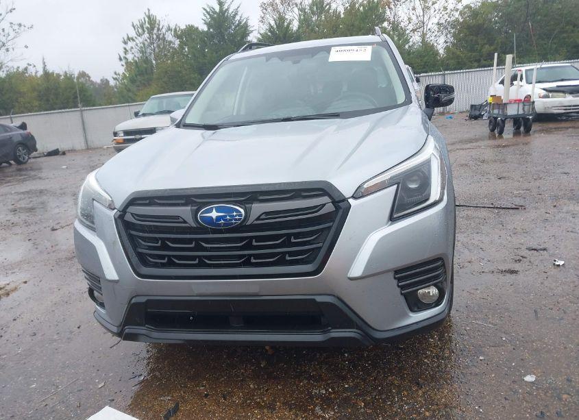 Photo 12 of 2023 Subaru Forester LIMITED (VIN JF2SKAPC5PH516568)