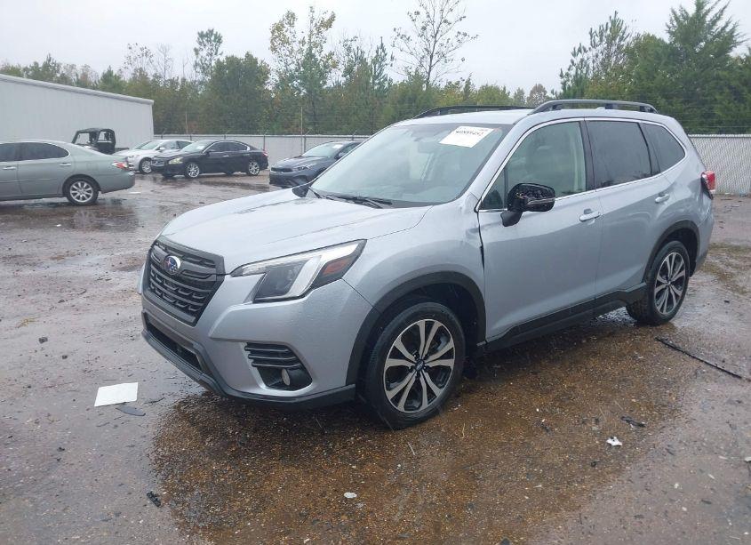 Photo 2 of 2023 Subaru Forester LIMITED (VIN JF2SKAPC5PH516568)