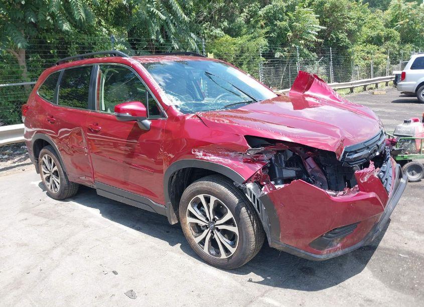 2023 Subaru Forester LIMITED (VIN JF2SKAPC5PH516795) main photo