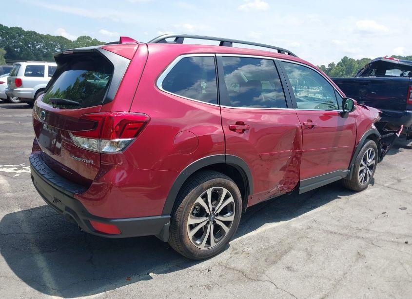 Photo 4 of 2023 Subaru Forester LIMITED (VIN JF2SKAPC5PH516795)