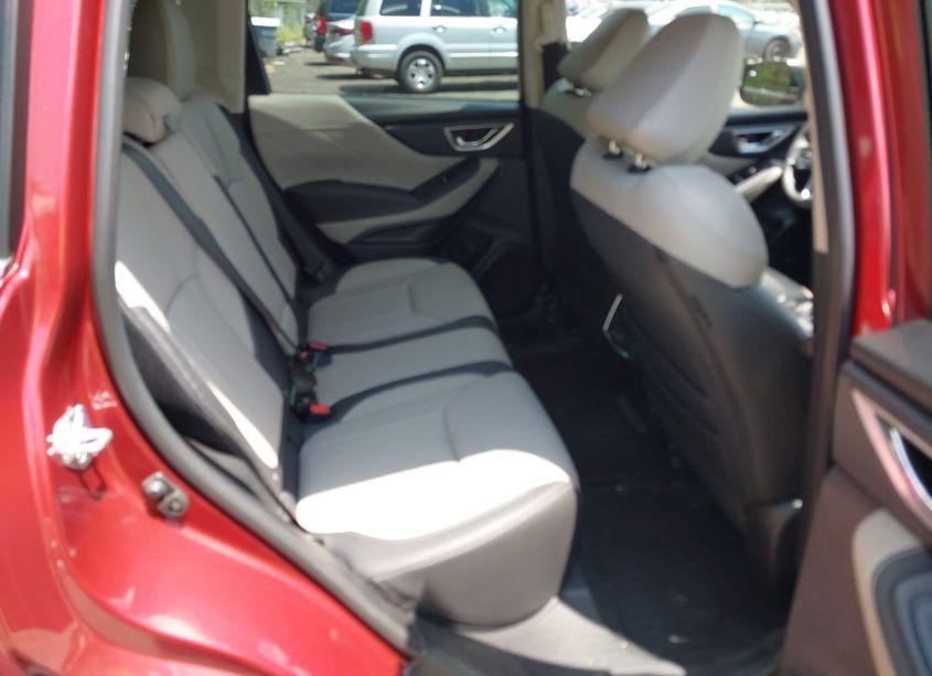 Photo 8 of 2023 Subaru Forester LIMITED (VIN JF2SKAPC5PH516795)