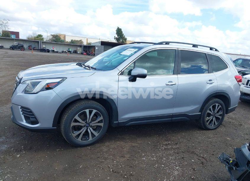 Photo 14 of 2022 Subaru Forester LIMITED (VIN JF2SKAPC6NH423569)