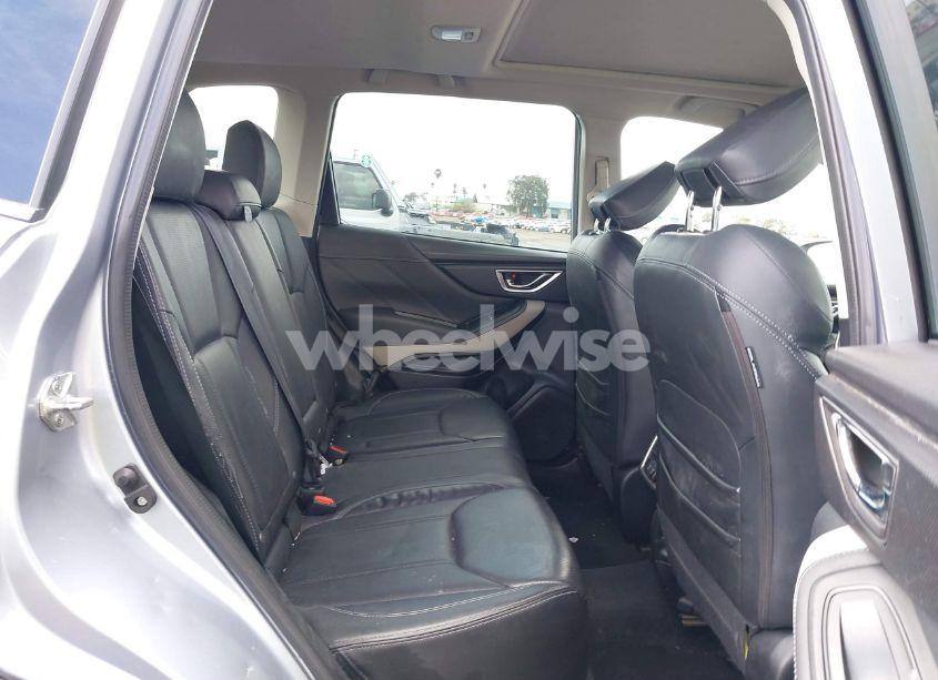 Photo 8 of 2022 Subaru Forester LIMITED (VIN JF2SKAPC6NH423569)