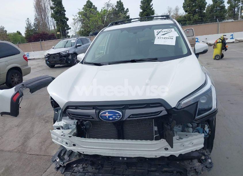 Photo 13 of 2022 Subaru Forester LIMITED (VIN JF2SKAPC6NH433308)