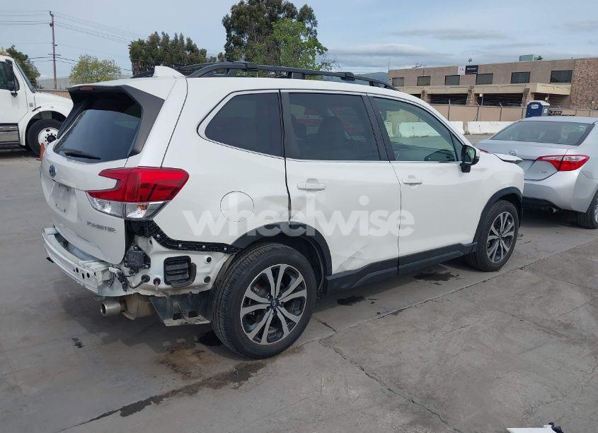 Photo 4 of 2022 Subaru Forester LIMITED (VIN JF2SKAPC6NH433308)