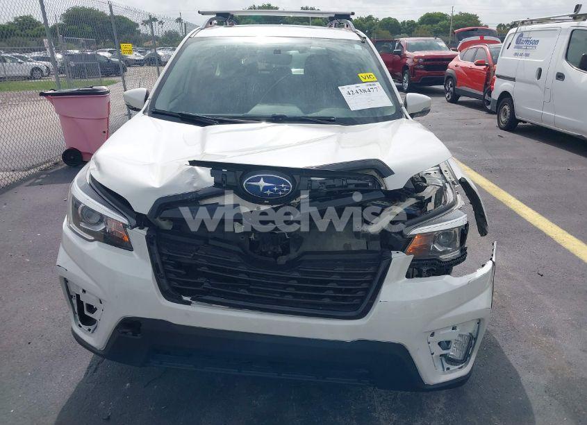 Photo 12 of 2019 Subaru Forester SPORT (VIN JF2SKAPC7KH502258)