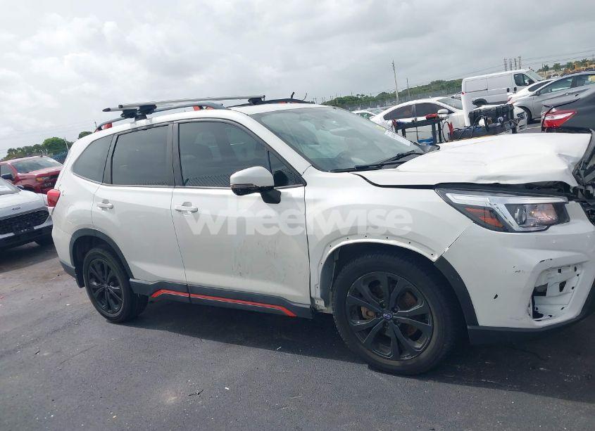 Photo 13 of 2019 Subaru Forester SPORT (VIN JF2SKAPC7KH502258)