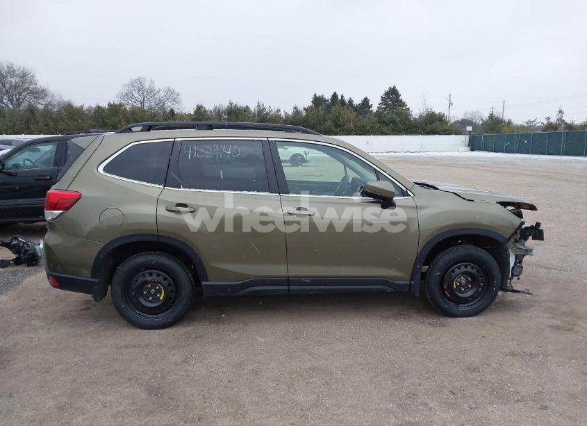 Photo 14 of 2022 Subaru Forester LIMITED (VIN JF2SKAPC8NH449025)