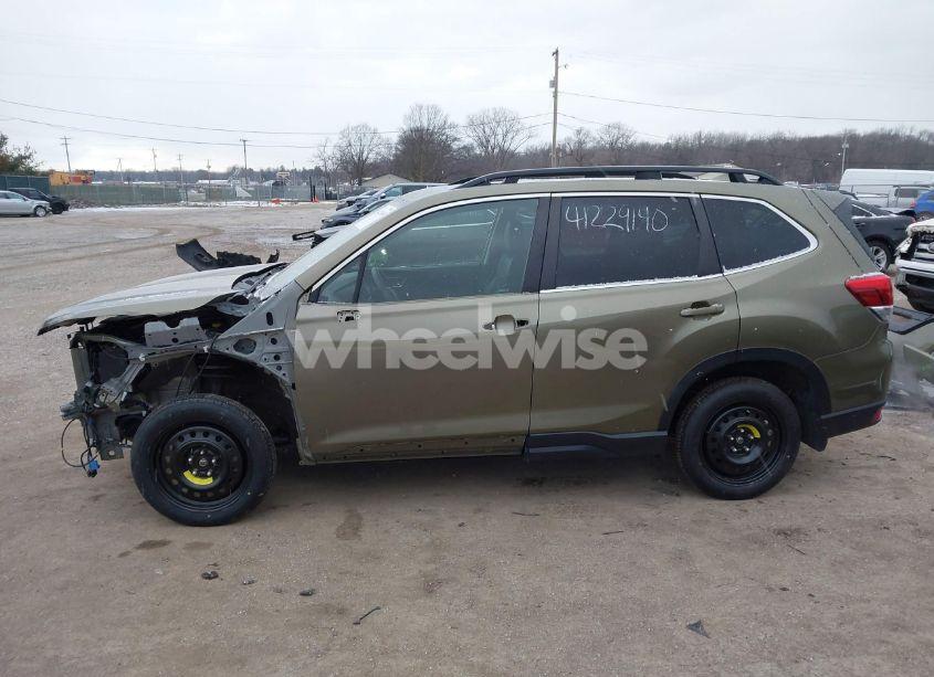 Photo 15 of 2022 Subaru Forester LIMITED (VIN JF2SKAPC8NH449025)