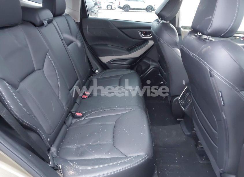 Photo 8 of 2022 Subaru Forester LIMITED (VIN JF2SKAPC8NH449025)