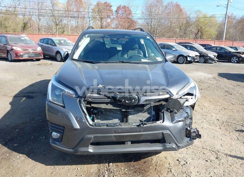 Photo 12 of 2022 Subaru Forester LIMITED (VIN JF2SKAPC8NH493865)