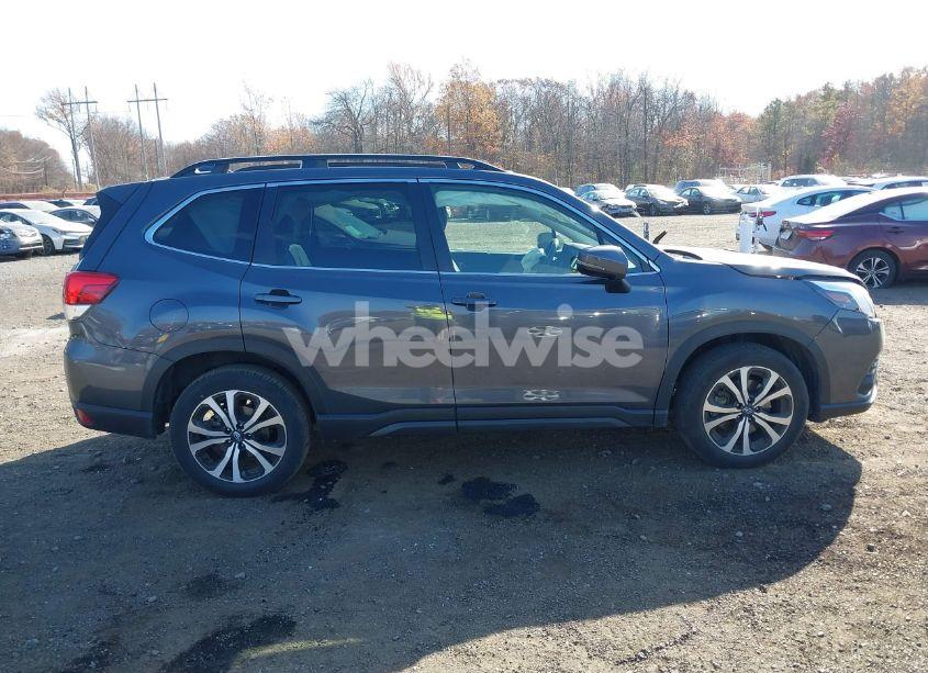 Photo 13 of 2022 Subaru Forester LIMITED (VIN JF2SKAPC8NH493865)