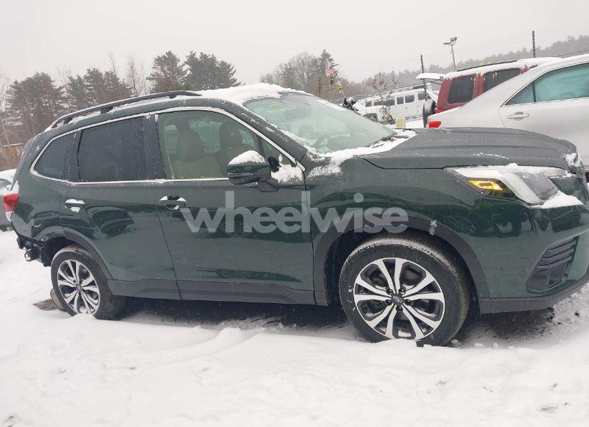 Photo 13 of 2022 Subaru Forester LIMITED (VIN JF2SKAPC8NH511040)