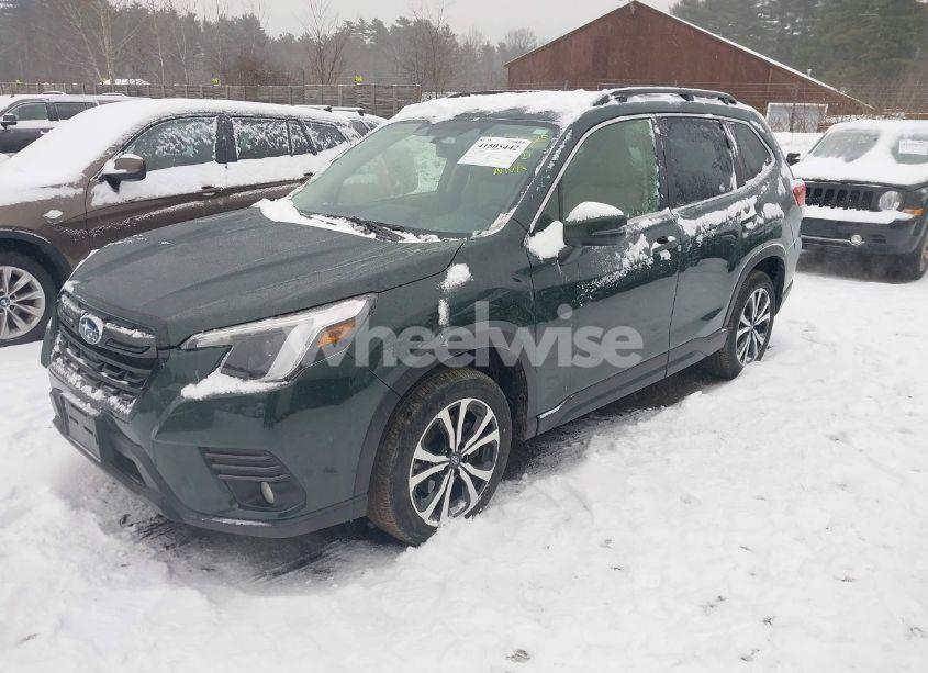 Photo 2 of 2022 Subaru Forester LIMITED (VIN JF2SKAPC8NH511040)