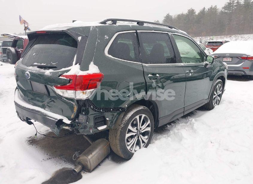 Photo 4 of 2022 Subaru Forester LIMITED (VIN JF2SKAPC8NH511040)