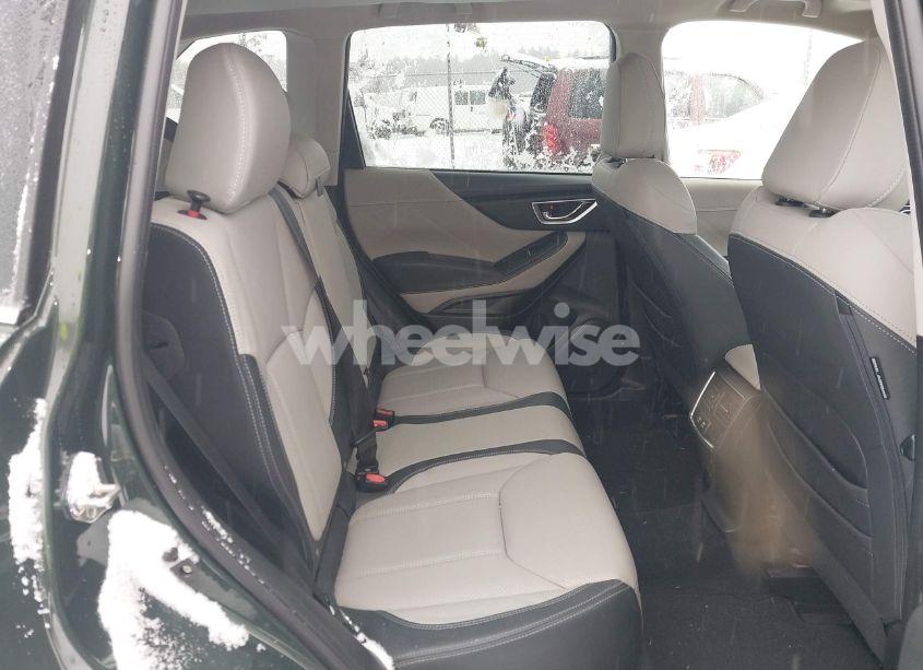 Photo 8 of 2022 Subaru Forester LIMITED (VIN JF2SKAPC8NH511040)