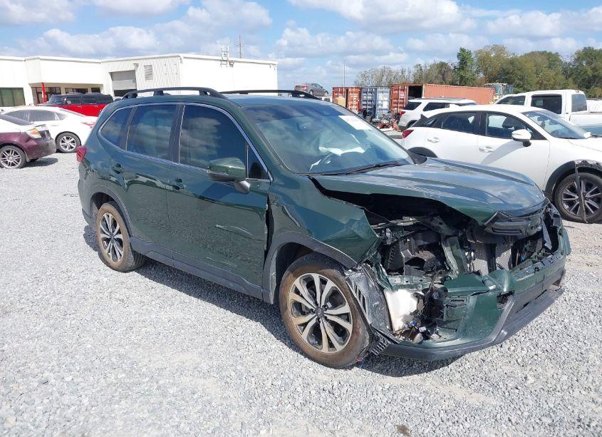 2023 Subaru Forester LIMITED (VIN JF2SKAPC8PH499040) main photo