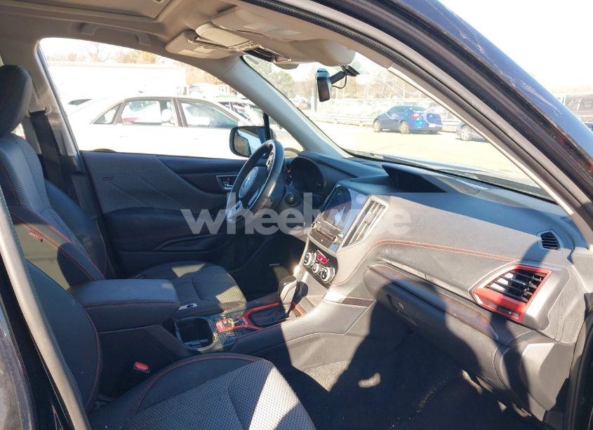 Photo 5 of 2019 Subaru Forester SPORT (VIN JF2SKAPC9KH574885)