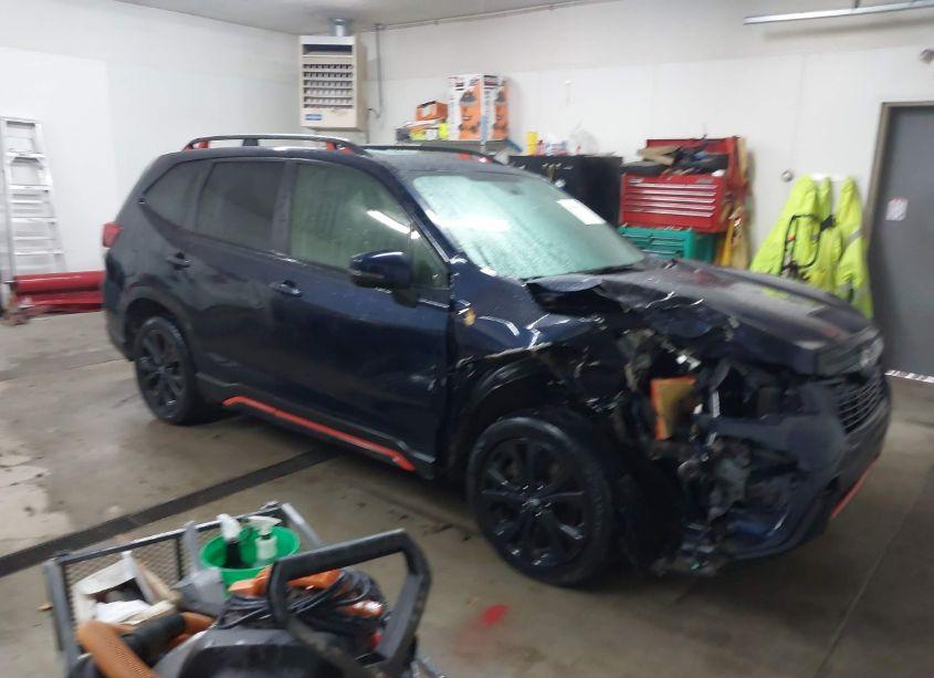 2019 Subaru Forester SPORT (VIN JF2SKAPCXKH557464) main photo