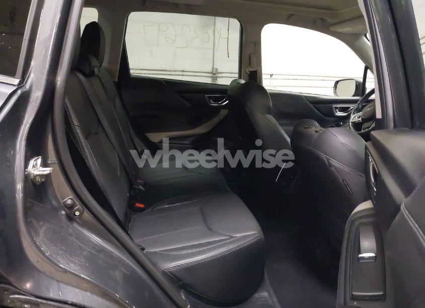 Photo 8 of 2023 Subaru Forester LIMITED (VIN JF2SKAPCXPH462037)