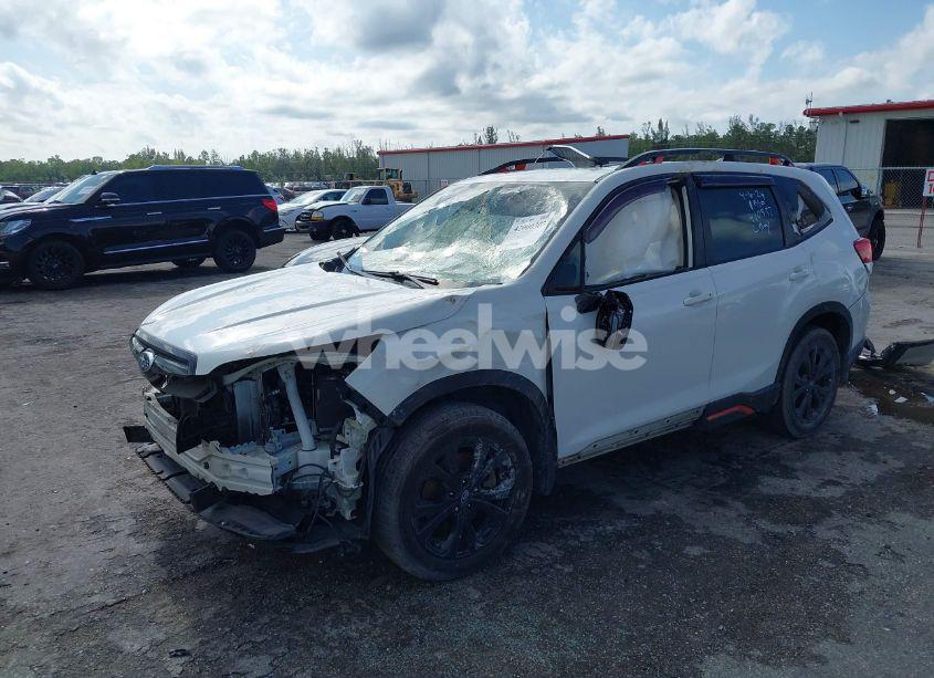 Photo 2 of 2021 Subaru Forester SPORT (VIN JF2SKARC0MH457504)