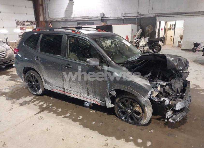 2021 Subaru Forester SPORT (VIN JF2SKARC0MH588948) main photo