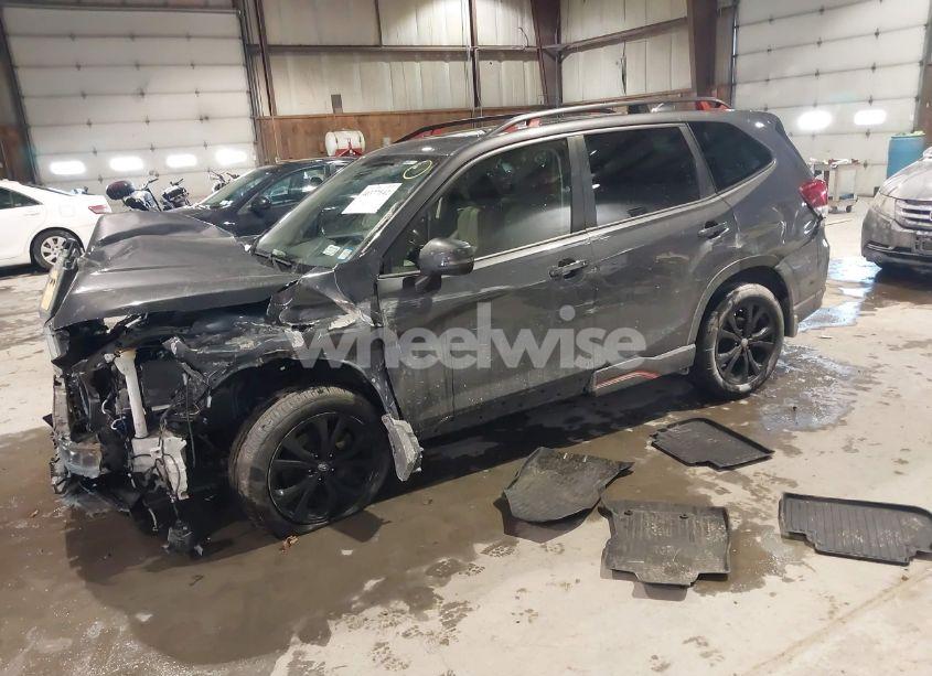 Photo 2 of 2021 Subaru Forester SPORT (VIN JF2SKARC0MH588948)