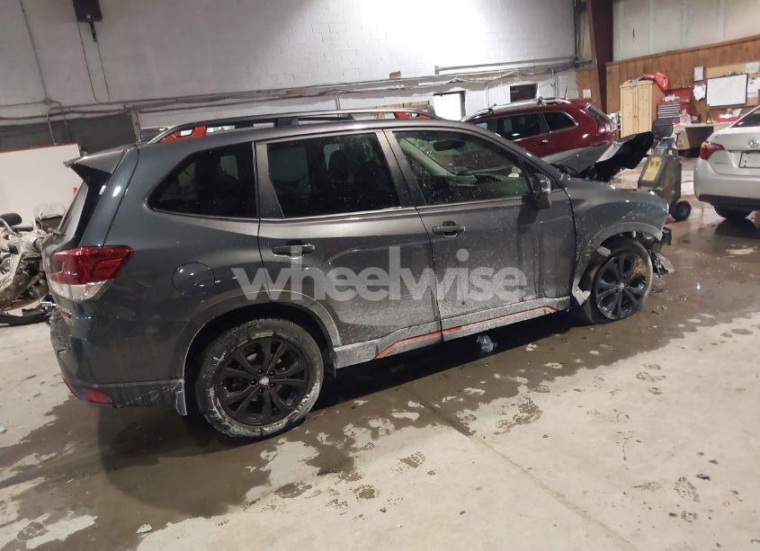 Photo 4 of 2021 Subaru Forester SPORT (VIN JF2SKARC0MH588948)