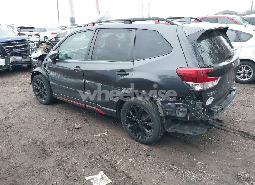 Photo 3 of 2021 Subaru Forester SPORT (VIN JF2SKARC1MH408327)