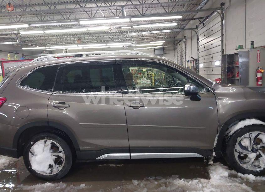 Photo 14 of 2023 Subaru Forester TOURING (VIN JF2SKARC1PH506746)