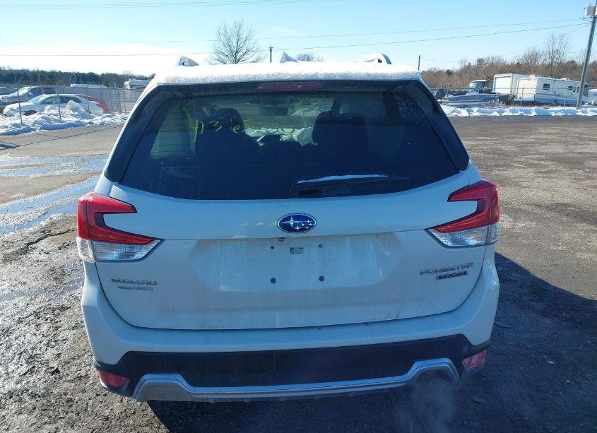 Photo 16 of 2023 Subaru Forester TOURING (VIN JF2SKARC1PH544915)