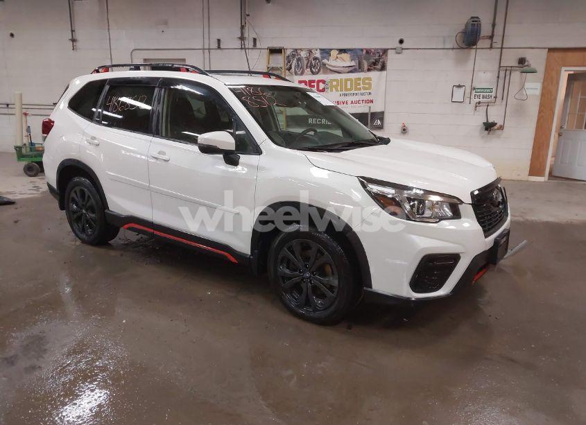 2020 Subaru Forester SPORT (VIN JF2SKARC2LH425541) main photo