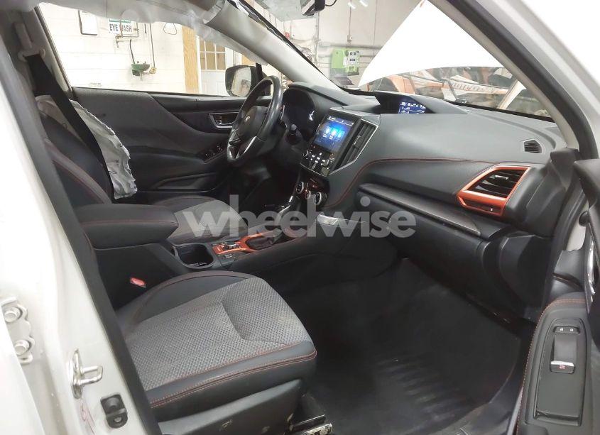 Photo 5 of 2020 Subaru Forester SPORT (VIN JF2SKARC2LH425541)