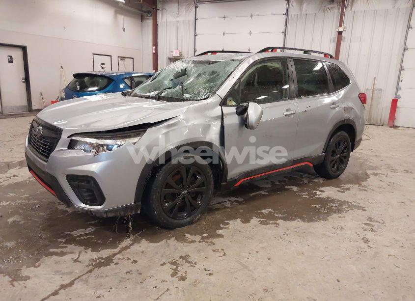 Photo 2 of 2020 Subaru Forester SPORT (VIN JF2SKARC2LH466526)
