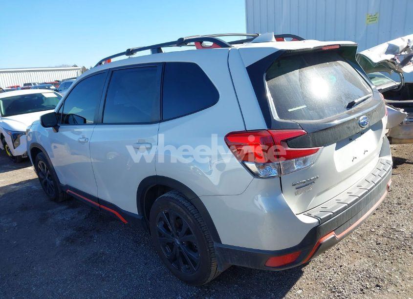 Photo 3 of 2020 Subaru Forester SPORT (VIN JF2SKARC3LH563198)