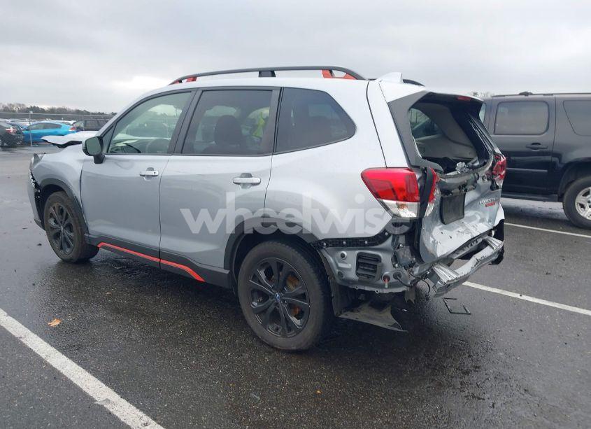 Photo 3 of 2021 Subaru Forester SPORT (VIN JF2SKARC3MH418177)