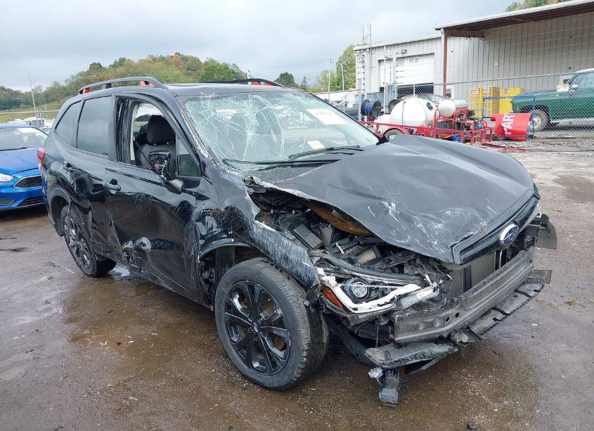 2021 Subaru Forester SPORT (VIN JF2SKARC3MH444410) main photo