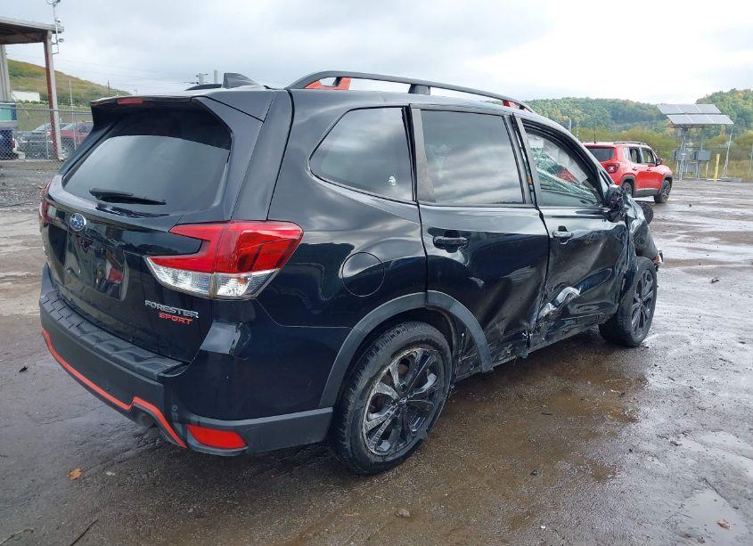 Photo 4 of 2021 Subaru Forester SPORT (VIN JF2SKARC3MH444410)