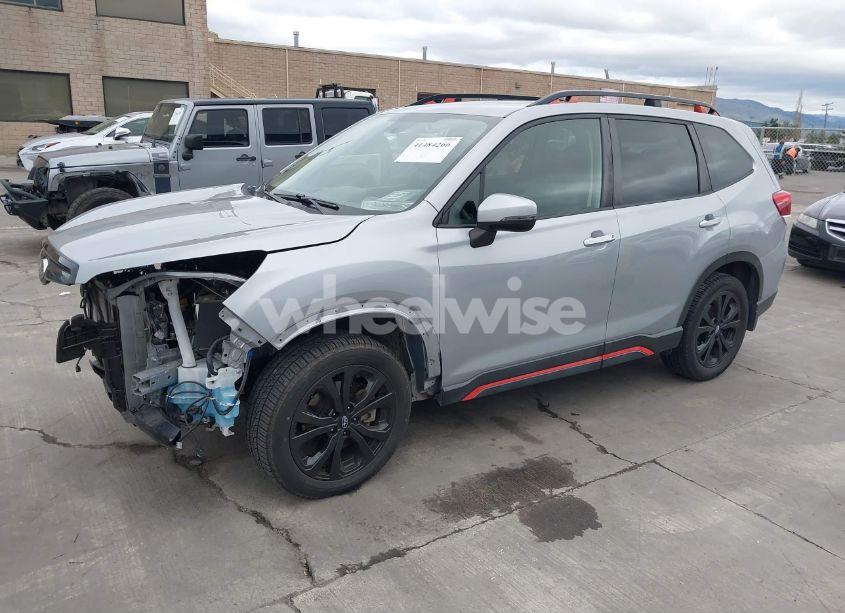 Photo 2 of 2020 Subaru Forester SPORT (VIN JF2SKARC4LH452935)