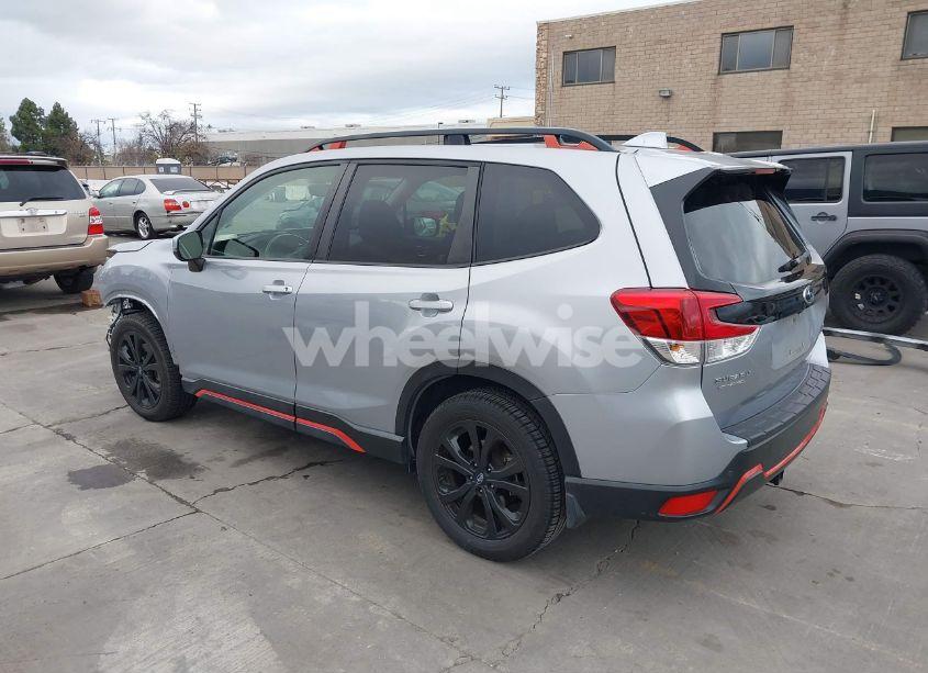 Photo 3 of 2020 Subaru Forester SPORT (VIN JF2SKARC4LH452935)