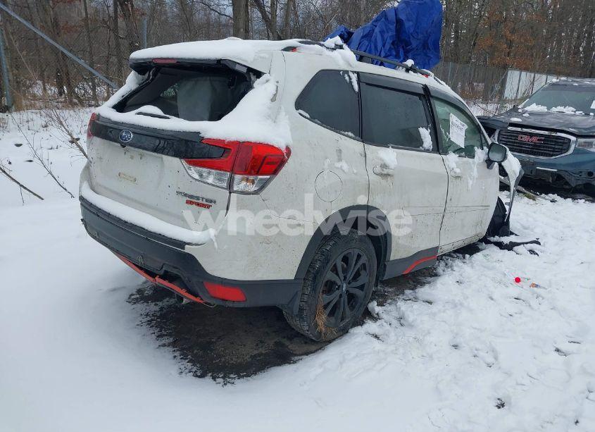 Photo 4 of 2021 Subaru Forester SPORT (VIN JF2SKARC4MH402716)