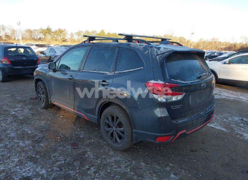 Photo 3 of 2021 Subaru Forester SPORT (VIN JF2SKARC4MH498928)