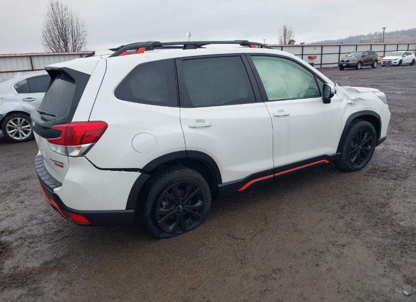 Photo 4 of 2021 Subaru Forester SPORT (VIN JF2SKARC6MH490698)