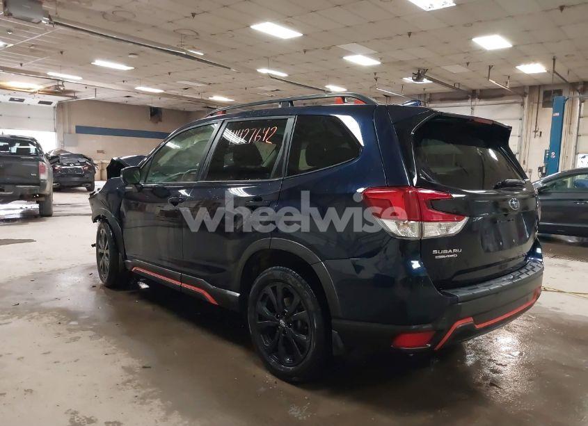 Photo 3 of 2021 Subaru Forester SPORT (VIN JF2SKARC7MH406601)