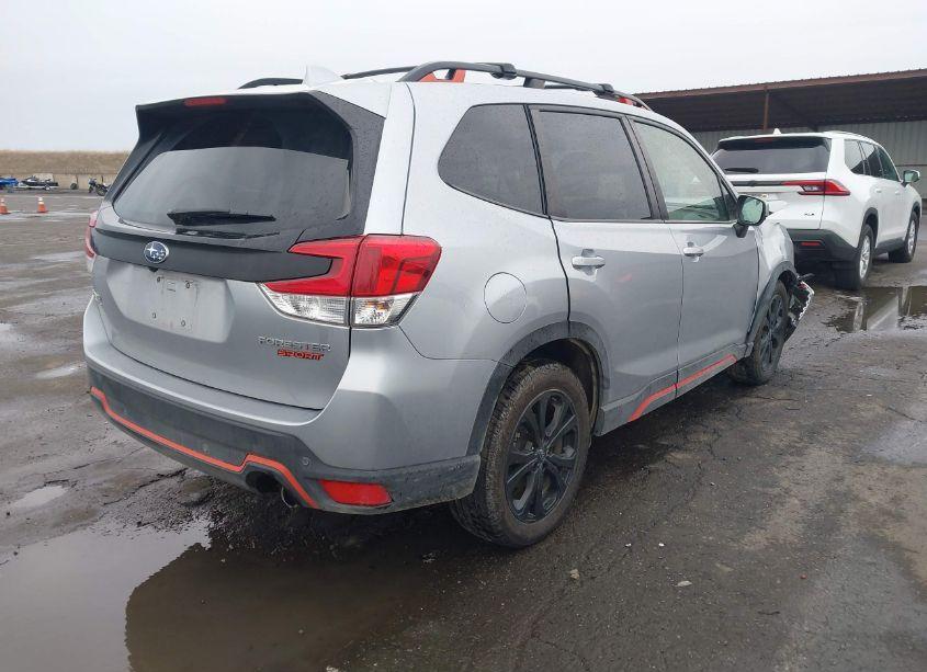 Photo 4 of 2021 Subaru Forester SPORT (VIN JF2SKARC7MH518122)