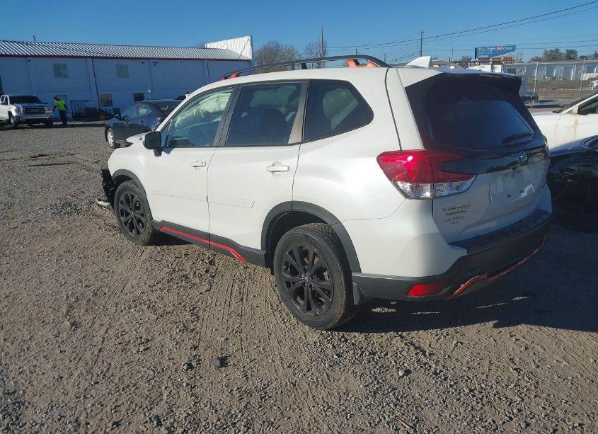 Photo 3 of 2021 Subaru Forester SPORT (VIN JF2SKARC7MH520324)