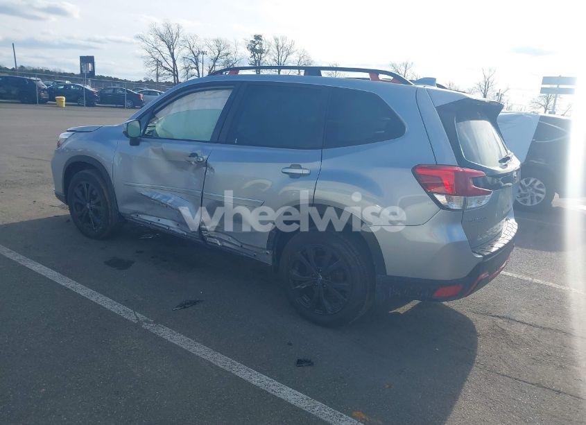 Photo 3 of 2021 Subaru Forester SPORT (VIN JF2SKARC7MH558197)