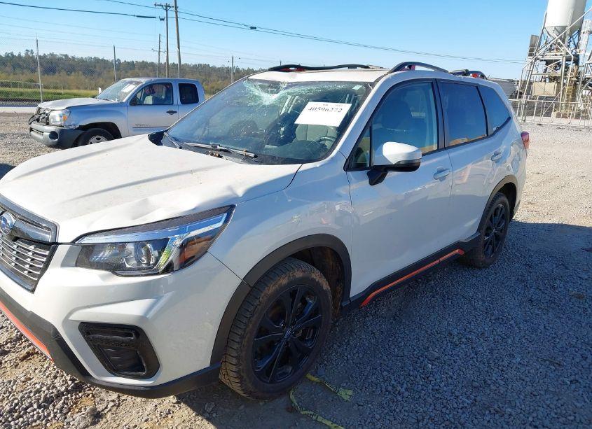 Photo 2 of 2020 Subaru Forester SPORT (VIN JF2SKARC8LH550401)